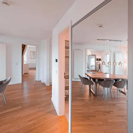 Luxurious Penthouse Apartment
