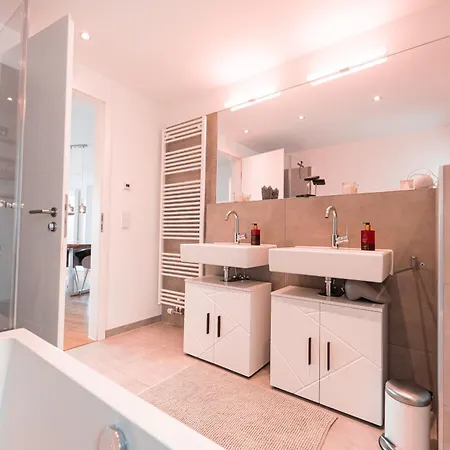 Luxurious Penthouse Apartment *